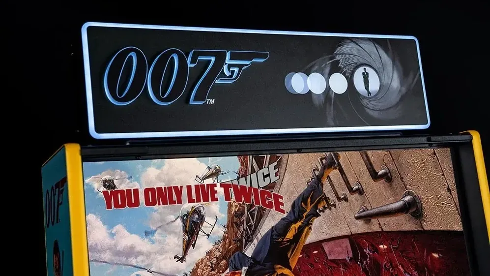 James Bond 007 Topper by Stern Pinball